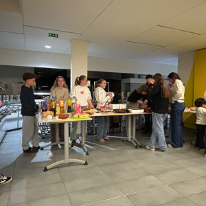 Le buffet préparé par les élèves