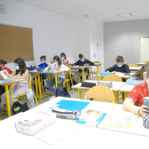 Les 6E en pleine lecture