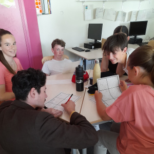 Facile avec Victor dans son groupe