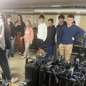 Au sous-sol, dans les réserves