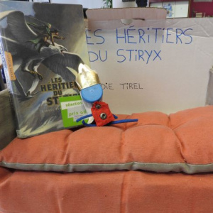 Le trône et la Reine